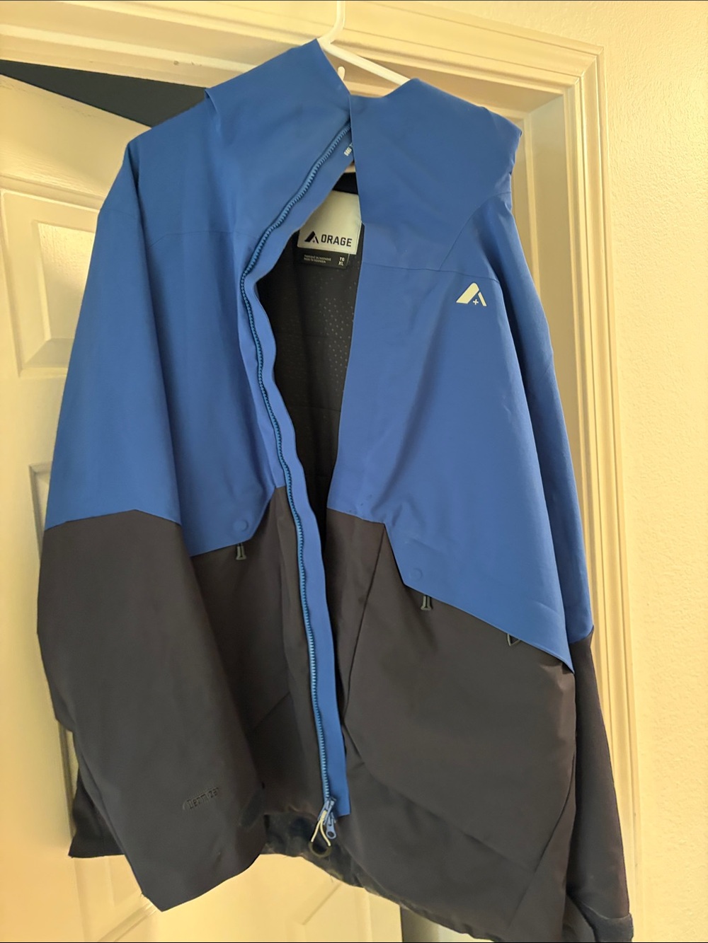 Orage Men’s Blue and Black Ski Jacket